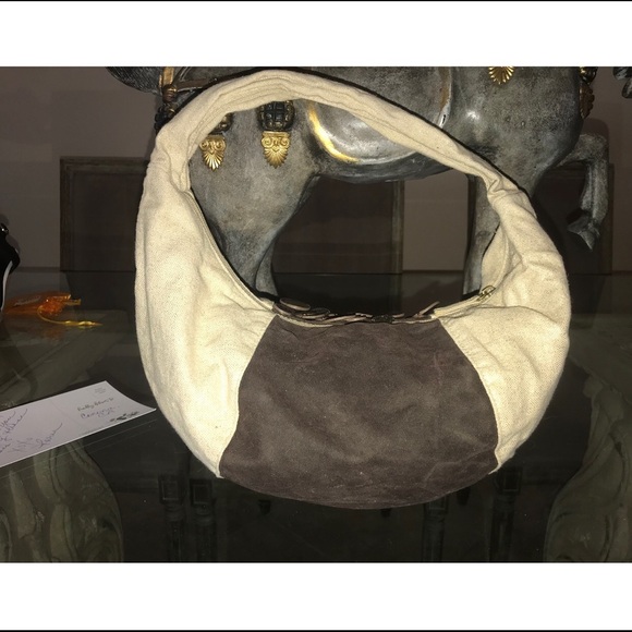 🔥NBW BEAUTIFUL FAUX SUEDE & ROMAN COIN HANDBAG - Picture 6 of 8